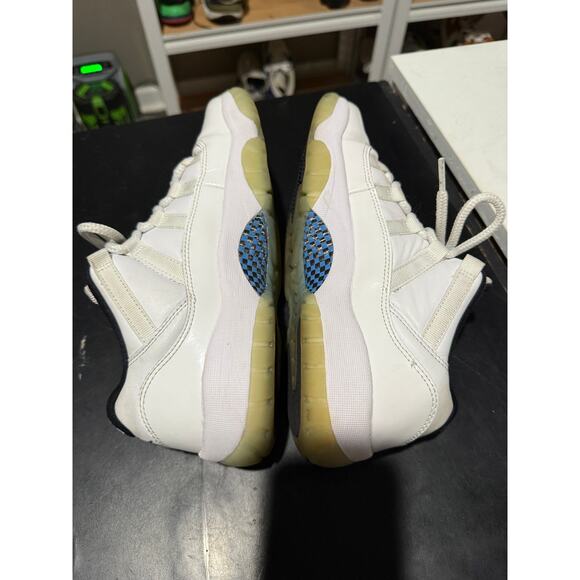 Nike Air Jordan 11 Retro Low GS White Legend Blue Size 7Y/W8.5 - 528896-117 - Picture 5 of 8